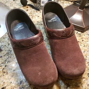 Dansko brown suede clogs